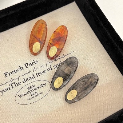 晕染一字肩小发夹